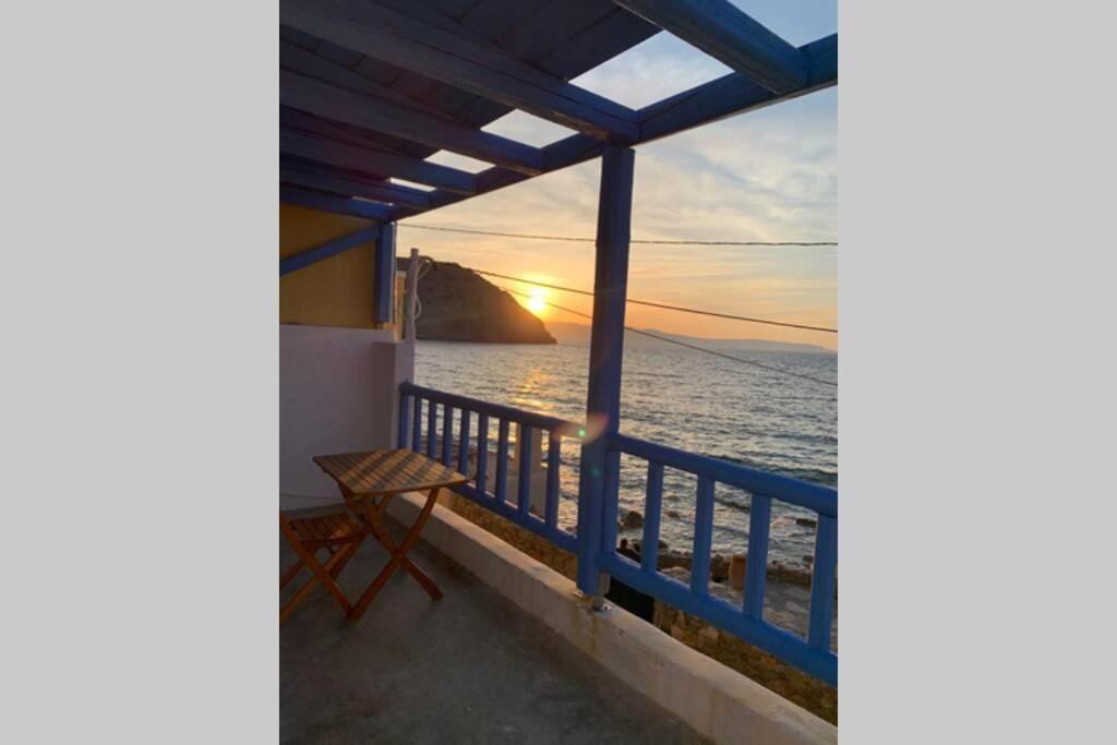 Romantic House 6 Steps From The Sea Мохлос Екстер'єр фото