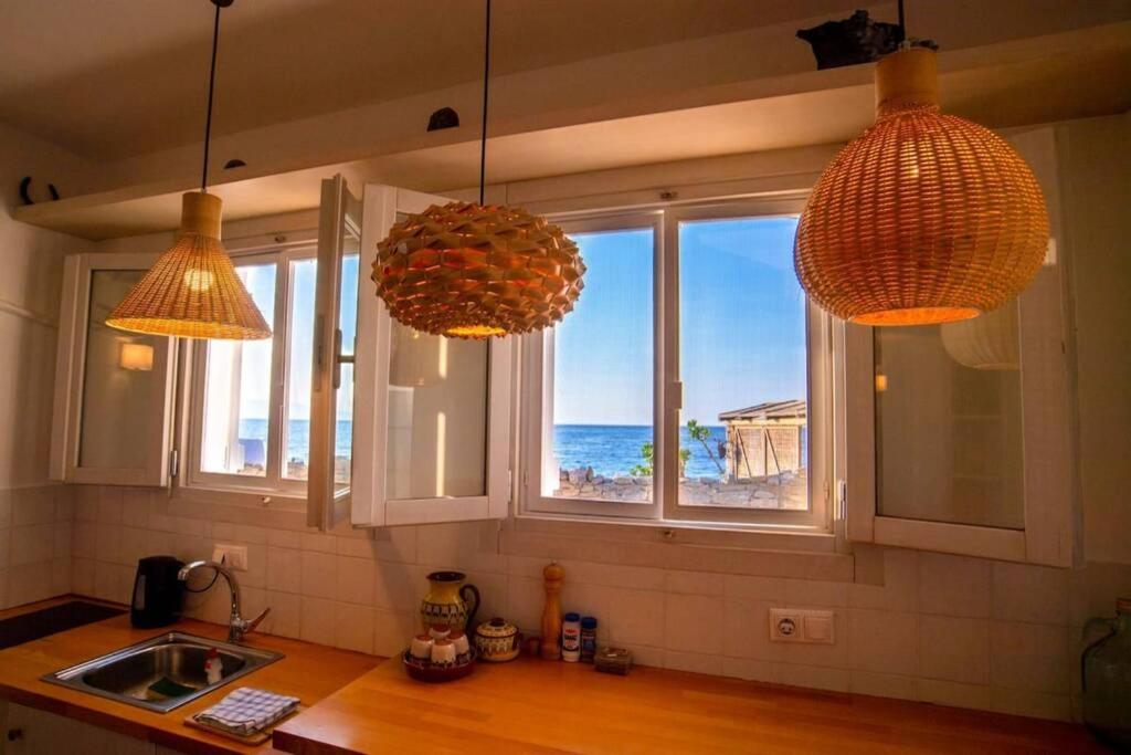 Romantic House 6 Steps From The Sea Мохлос Екстер'єр фото
